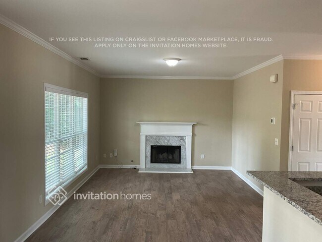 Building Photo - 595 Regal Lady Ct
