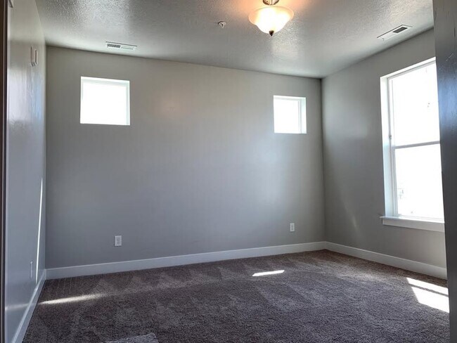 Foto del edificio - 1831 W Newcastle Ln