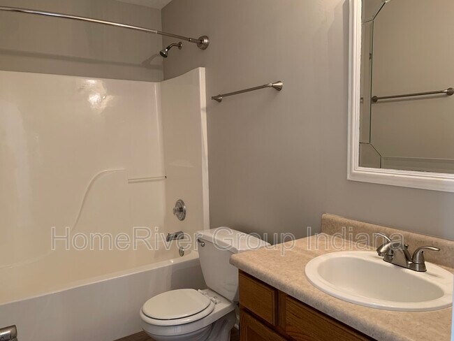 Building Photo - 1218 Auburn Dr