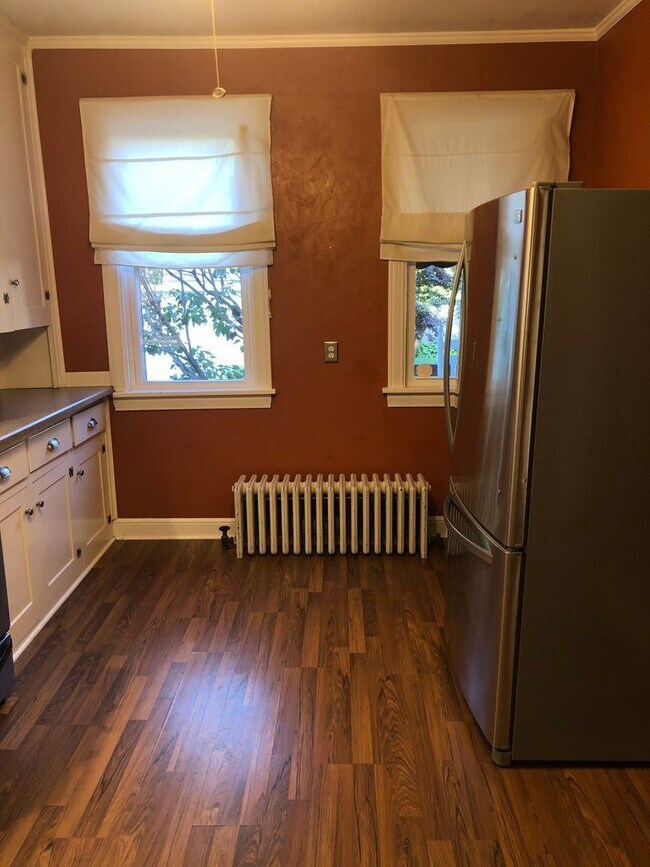 Foto del edificio - 3 br, 1.5 bath House - 710 Cherry St