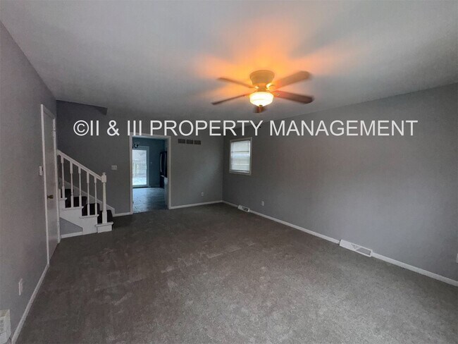 Building Photo - Updated OP Duplex