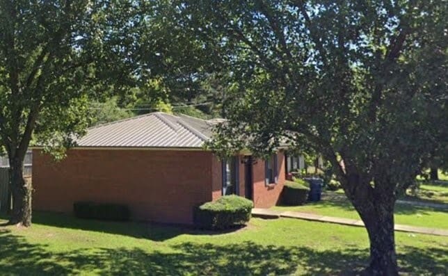 Building Photo - 1 Rosewood Ln