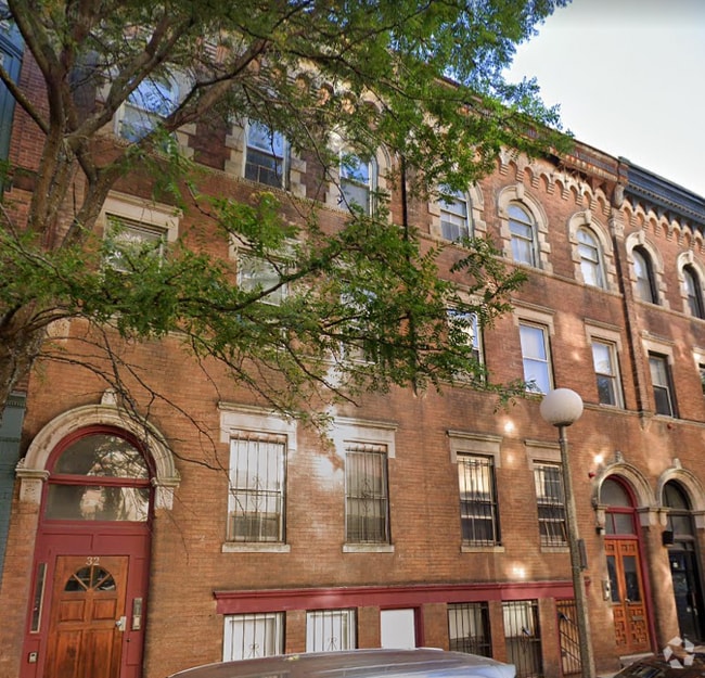 Building Photo - 34 Cunard St