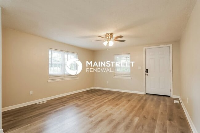 Building Photo - 3 Bedroom Pet-Friendly Home in BESSEMER, A...