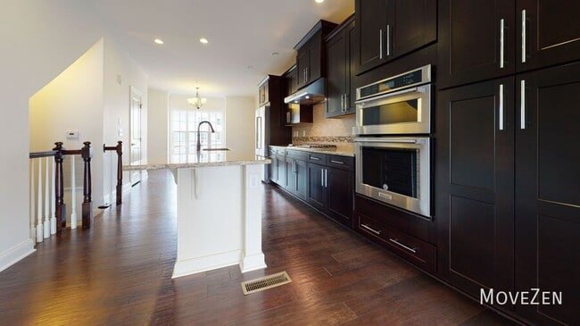 Photo - 10420 Sablewood Dr Townhome