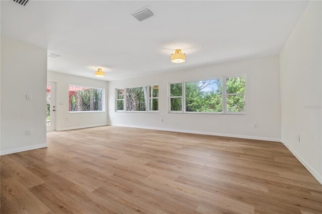 Foto del edificio - 8916 Memorial Hwy