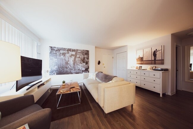 Living Room - 310 Lathrop Ave