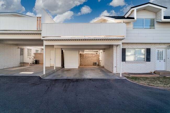 Foto del edificio - 781 N Valley View Dr