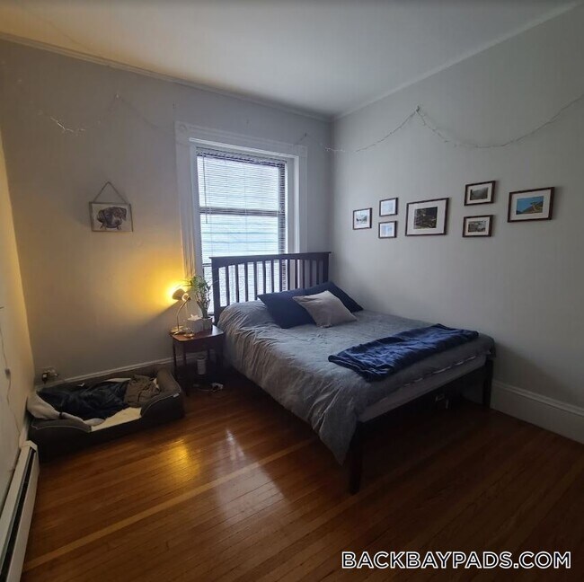 Foto del edificio - 499 Beacon St