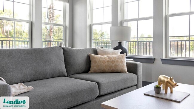 Foto del edificio - 14041 Hyatt Rd