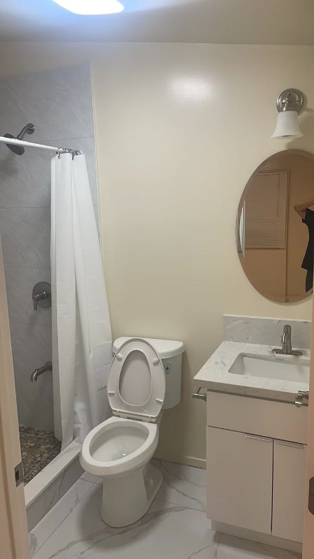 Building Photo - 1676 Hoonipo St