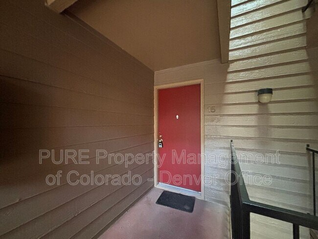 Foto del edificio - 4899 S Dudley St