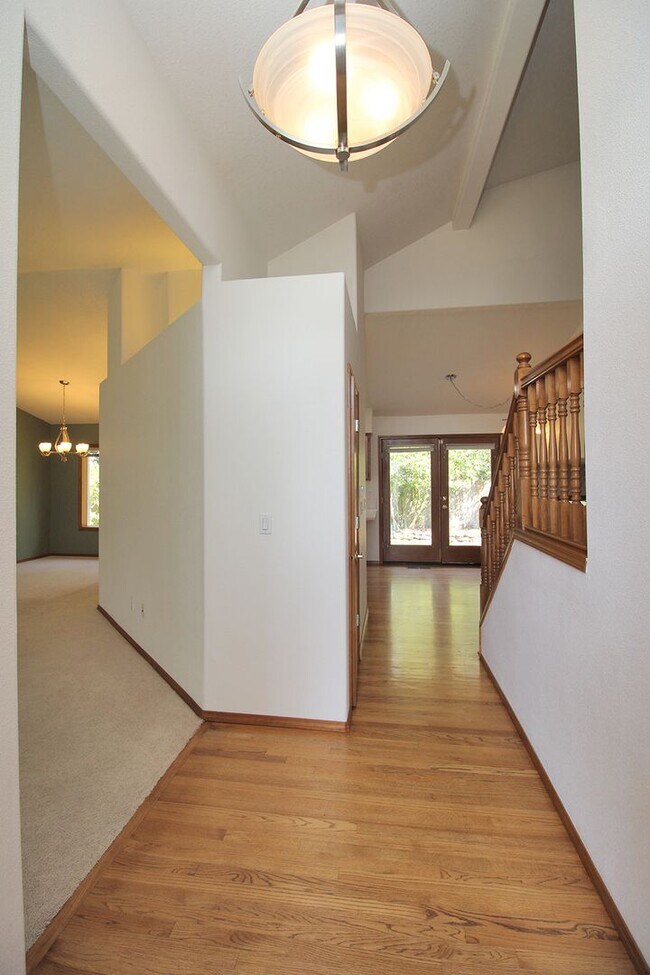 Foto del edificio - Spacious Gresham 4 Bedroom Home with 3 Car...