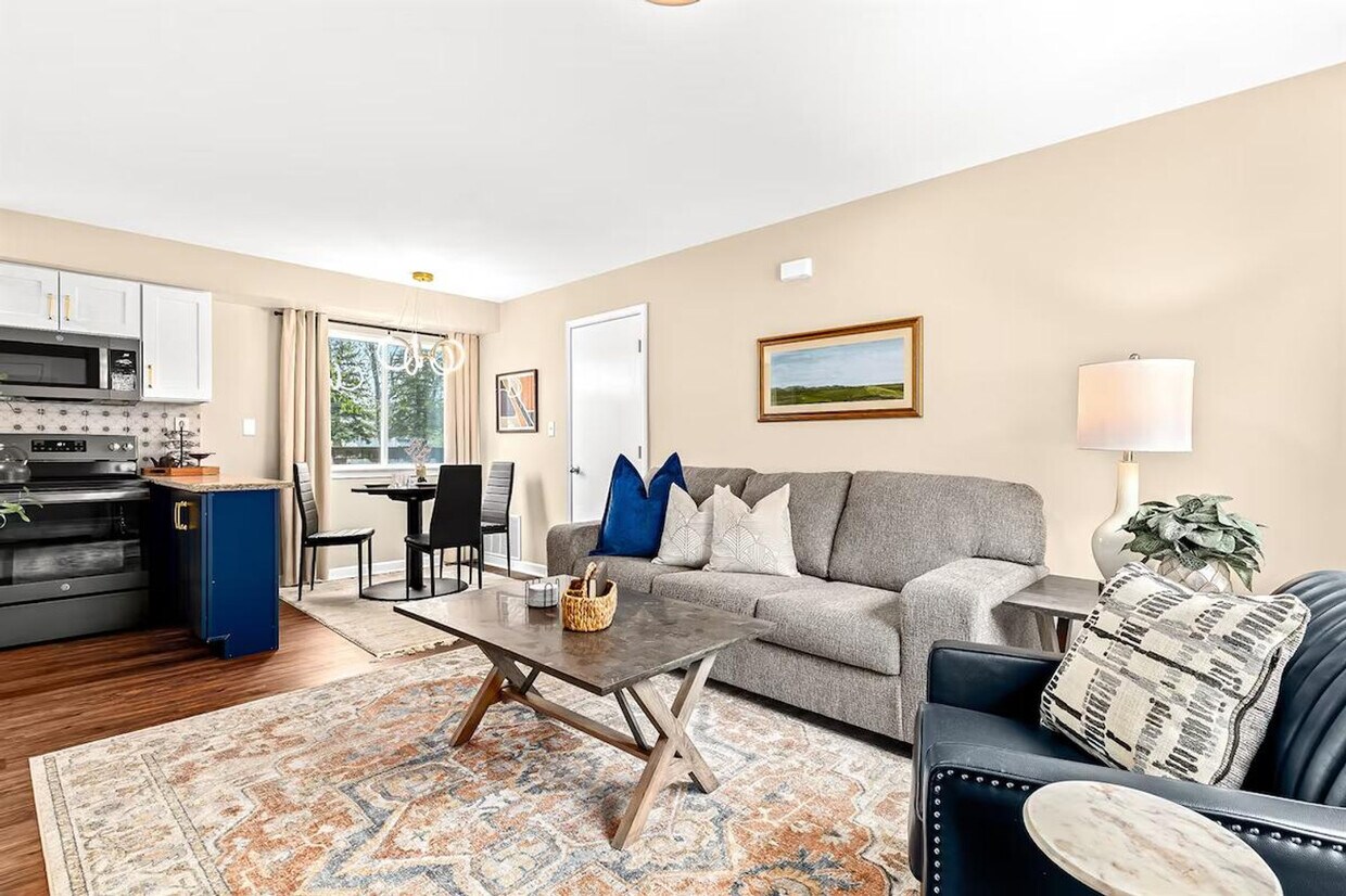Foto principal - 18350 Martin Rd