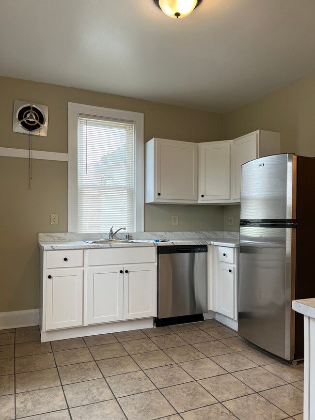 Building Photo - 3100 S Griffin Ave