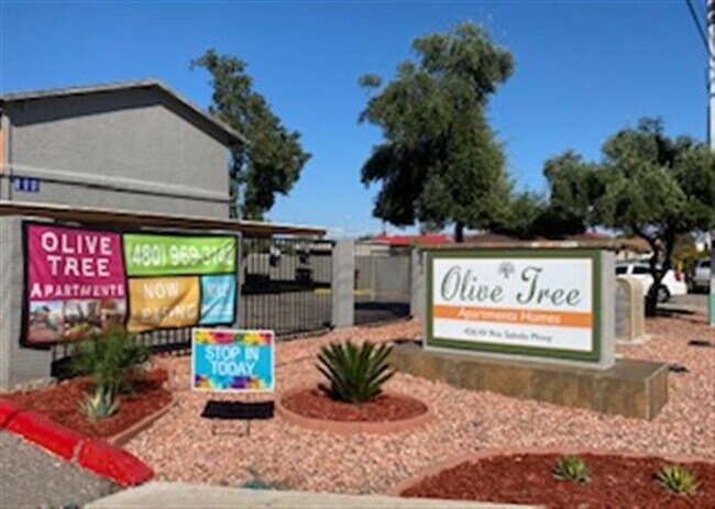 Building Photo - Move In Special $499  (Restrictions Apply)
