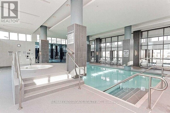 Photo du bâtiment - 225-1225 Sherway Gardens Rd