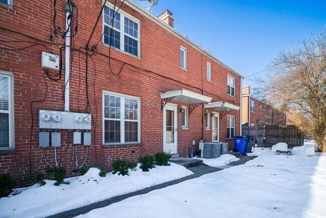 Foto del edificio - 1978 Northwest Blvd