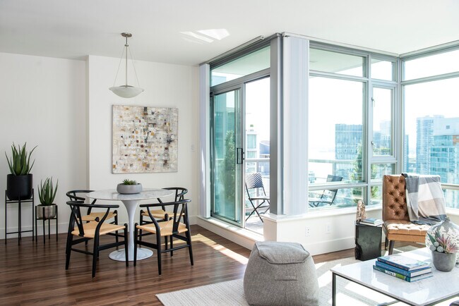 Photo du bâtiment - Bayshore Outlook