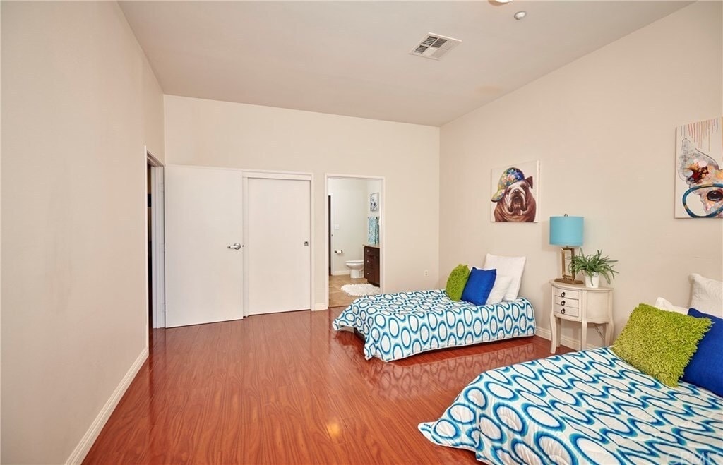 private room for rent - 435 W Center Street Promenade