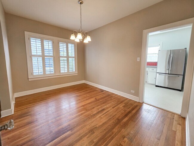 Foto del edificio - 3901 Red River St