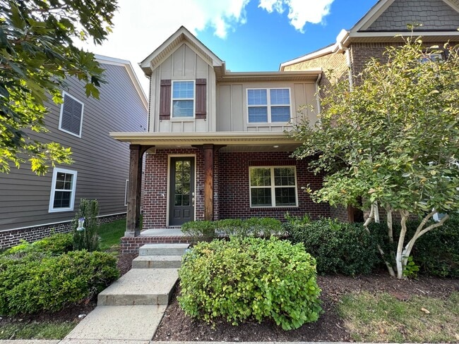3 Bed, 2.5 Bath Townhome 1 Mile from Downtown Franklin - 3 Bed, 2.5 Bath Townhome 1 Mile from Downtown Franklin