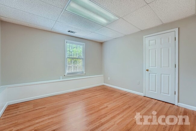 Building Photo - 4994 Sandyhook Ct NW