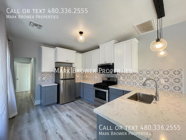 Foto del edificio - 1329 W Monroe St