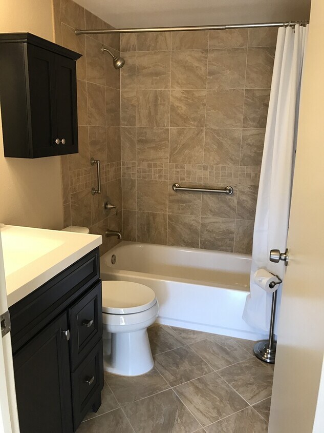 Foto del edificio - Beautifully ground floor 2 bed 1 1/2 bath in Kihei Villages!