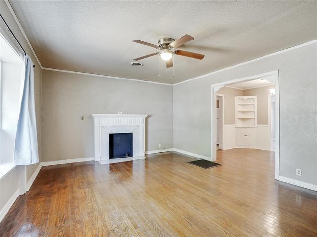 Building Photo - 806 Buckalew St