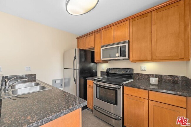 Foto del edificio - 10982 Roebling Ave