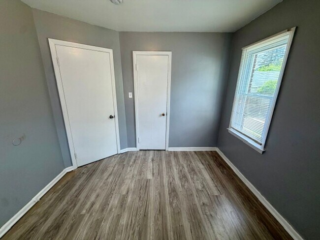 Foto del edificio - Section 8 Completely Renovated 3-Bedroom Home for Lease - Call (313)429-3244