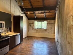 Building Photo - 4411 Dallas St