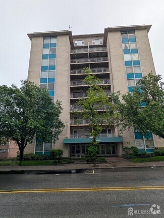 Building Photo - 276 Prospect St