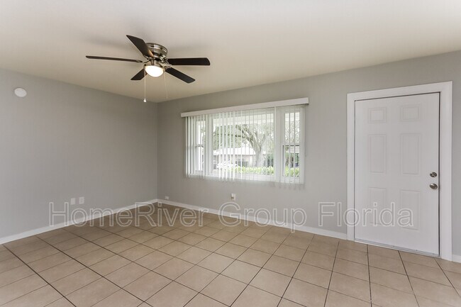 Building Photo - 522 Flamingo Dr