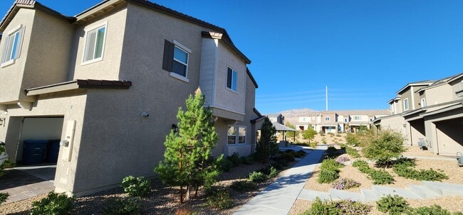 Foto del edificio - 6139 Rathbone St