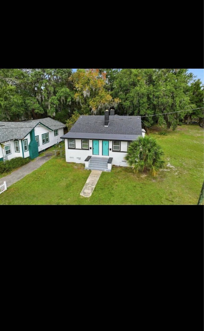 Building Photo - 451 Long Branch Blvd