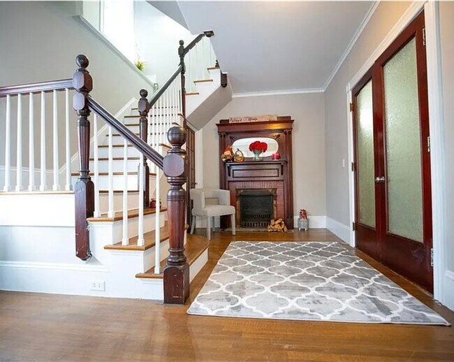 Foto del edificio - 184 Webster Ave