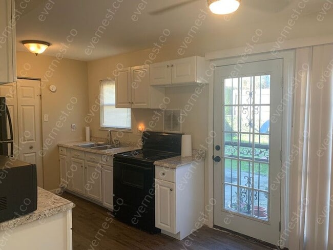 Building Photo - 3383 Dill Ave