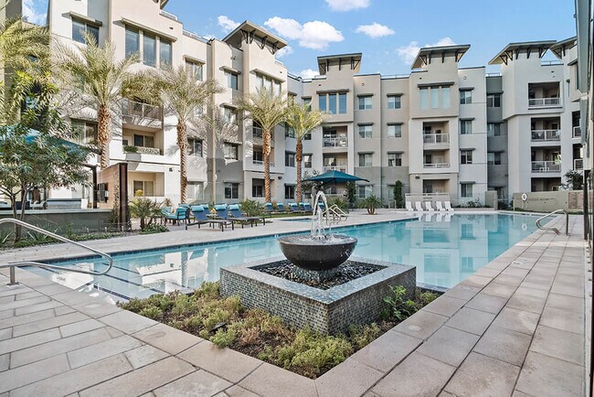 Foto del edificio - The District at Scottsdale Apartments
