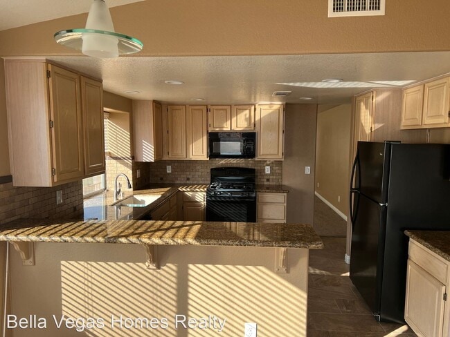 Building Photo - 3 br, 2 bath House - 408 Key Biscayne Ave