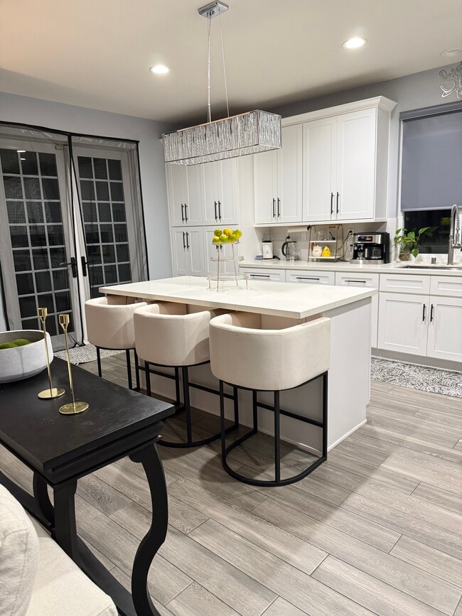 Isla de cocina - 1035 Tesoro Ave