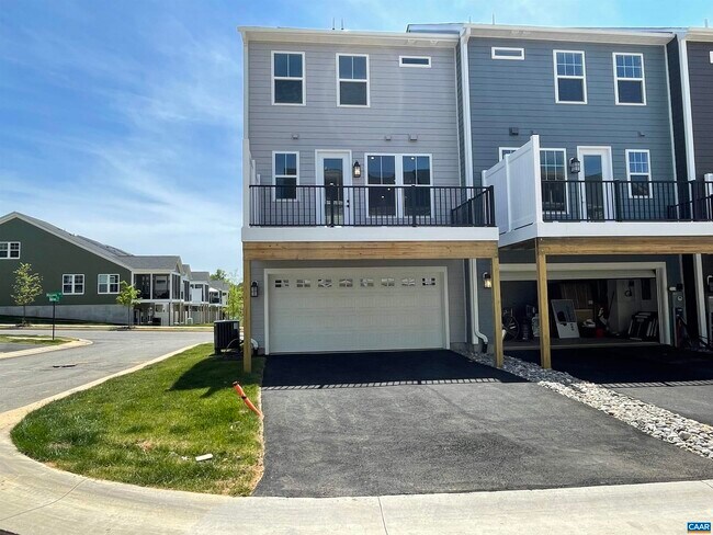 Foto del edificio - 2012 Meyers Wy