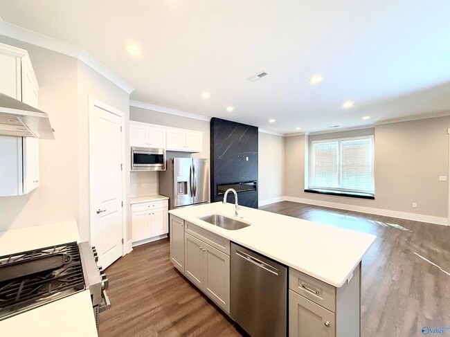 Building Photo - 190 Kearny St