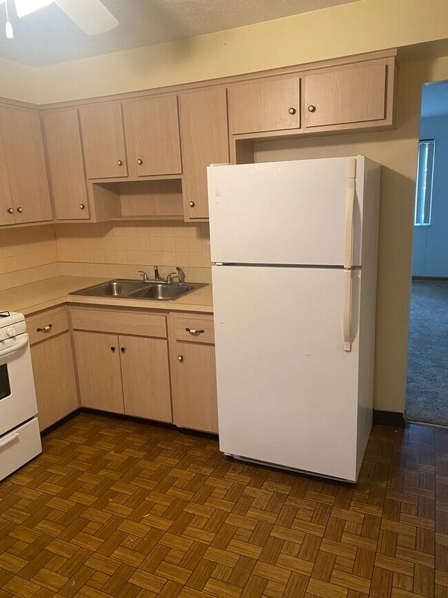 Building Photo - Maple Heights Townhome