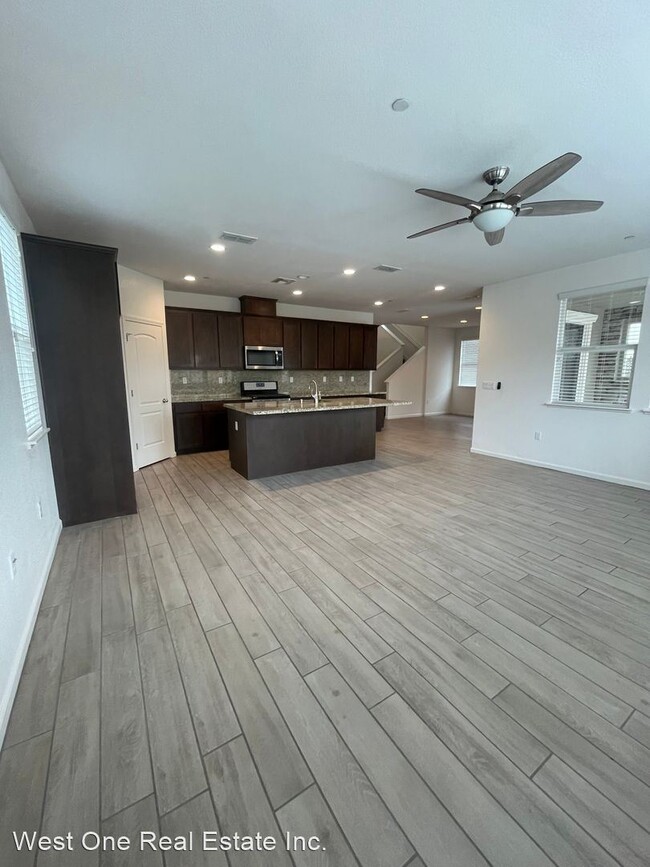 Building Photo - 5 br, 4.5 bath House - 1850 Garden Farms Ave