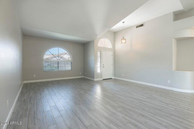 Foto del edificio - 762 N Boulder St