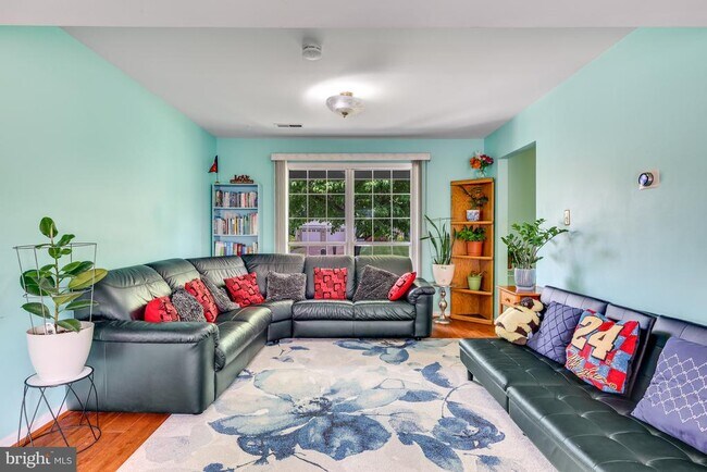 Building Photo - 1611 Blacksmith Ln