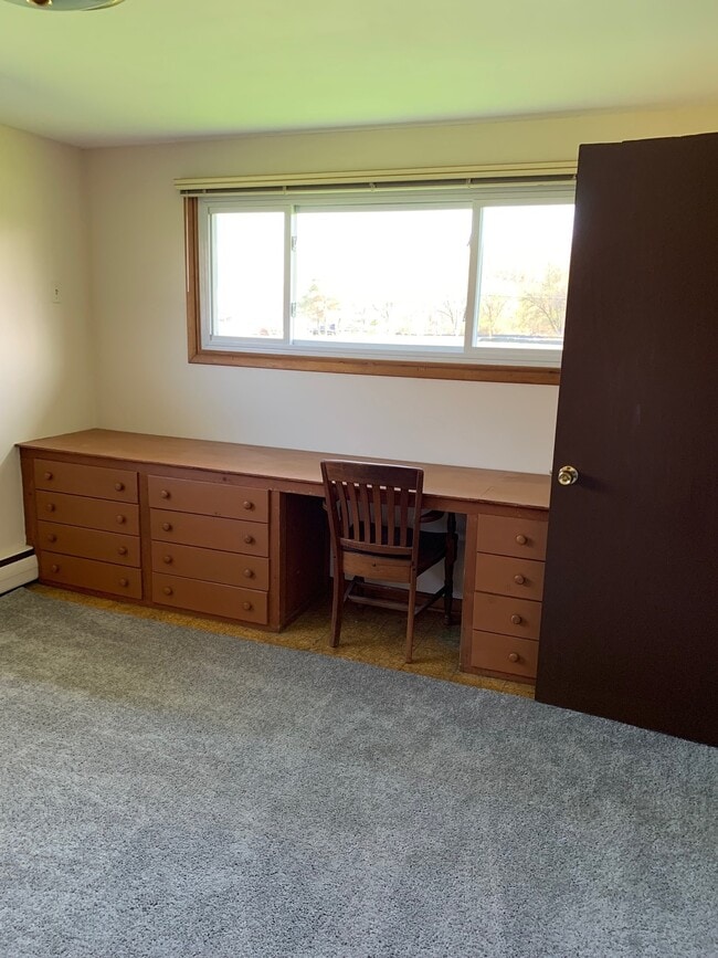 bedroom 1 - 6450 Pheasant Rd