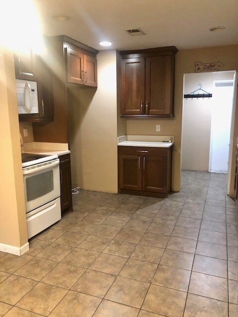 Building Photo - 5478 E Willow Woods Ln